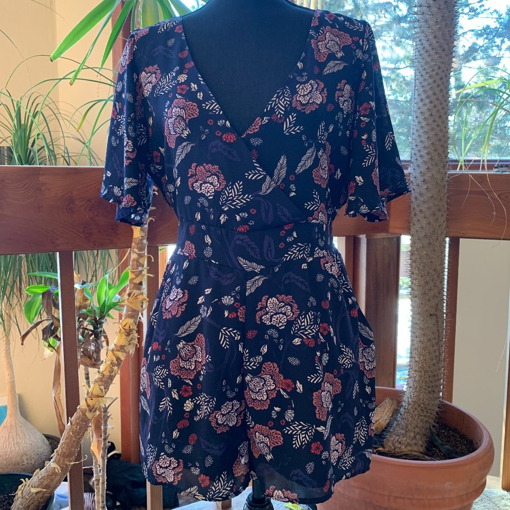 BB Dakota Romper Sz 10 EUC